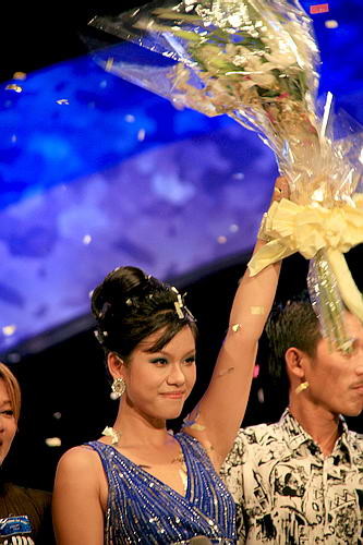 
Giải Quán quân Vietnam Idol 2007 là dấu mốc quan trọng, đưa Phương Vy tiến thẳng vào Vpop. - Tin sao Viet - Tin tuc sao Viet - Scandal sao Viet - Tin tuc cua Sao - Tin cua Sao