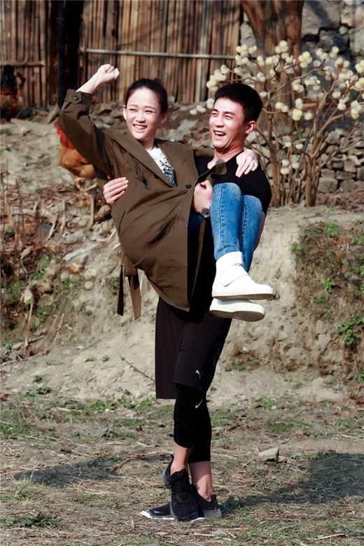 
Trần Kiều Ân và Đỗ Thuần gây được sự chú ý của khán giả khi hợp tác chung trong show truyền hình Toàn Phong Hiếu Tử. 