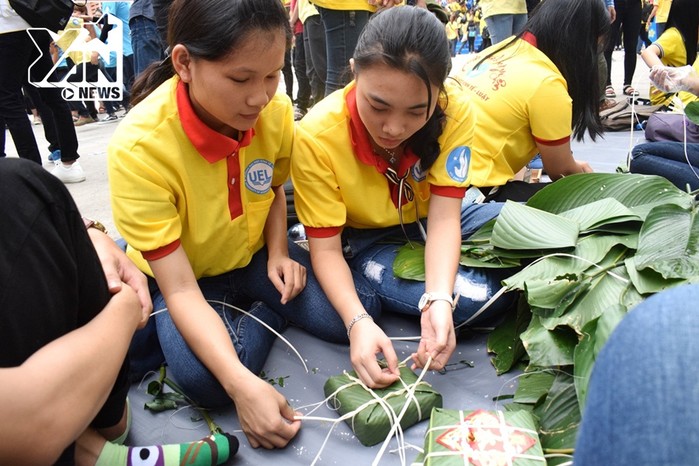 TP. HCM: 30.000 sinh viên hồ hởi ra quân chiến dịch Xuân tình nguyện