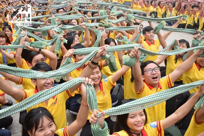 TP. HCM: 30.000 sinh viên hồ hởi ra quân chiến dịch Xuân tình nguyện
