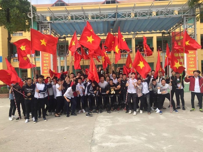 
Lực lượng CĐV hùng hậu đã sẵn sàng để hò hét, cổ vũ cho U23 Việt Nam (Ảnh: Beat)