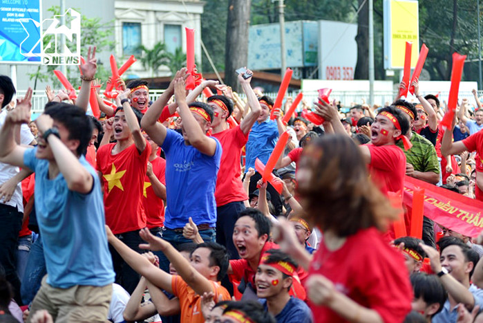 Hàng triệu người dân Việt Nam vỡ òa trong bàn thắng gỡ hòa của U23 Việt Nam