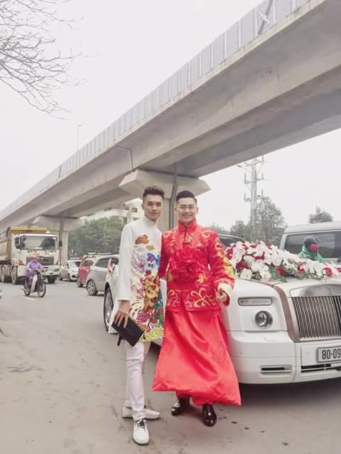 Màn rước dâu siêu độc từ trang phục đến dàn siêu xe khiến người Hà Nội ai cũng ngoái nhìn