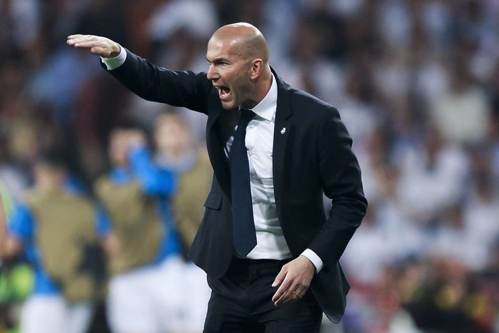 
Real Madrid của Zinedine Zidane không chỉ bị đánh bật khỏi TOP 10 mà thậm chí còn xếp tận thứ 22. Vị trí này của đội bóng chủ sân Bernabeu trong bảng thống kê này cũng cho thấy sự kém cỏi của thầy trò HLV Zinedine Zidane ở mùa giải này. Nếu không có những điều chỉnh thích hợp, nhiều khả năng "Kền kền trắng" còn không thể giành được vé tham dự đấu trường UEFA Champions League vào năm sau.