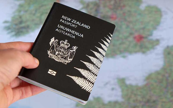 10 nước sở hữu hộ chiếu đẹp xuất sắc nhất thế giới khiến ai nấy đều phải ghen tị