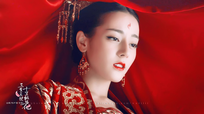 
NSX Hoa Thiên Cốt bản điện ảnh đang nhắm tới Địch Lệ Nhiệt Ba cho vai nữ chính.