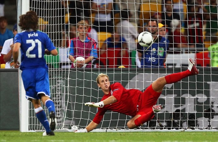 
Cú Panenka của Pirlo ở Euro 2012 vào lưới đội tuyển Anh góp phần đưa đội tuyển Ý vào tới trận chung kết.