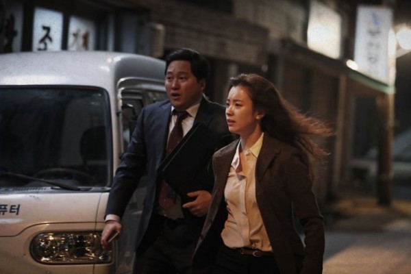 
Nhan sắc của Han Hyo Joo nhận được nhiều lời khen trong mọi cảnh quay.