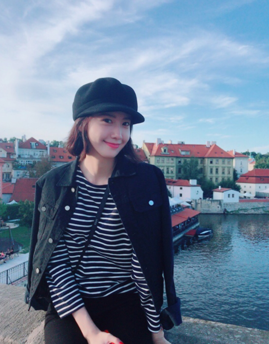 
Yoona có gu ăn mặc rất giản dị và tự nhiên.