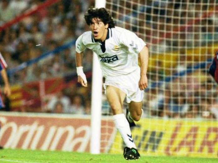 
Zamorano có 3 danh hiệu trong màu áo Real Madrid bao gồm: 1 La Liga, 1 Siêu cúp TBN và 1 Copa del Rey.