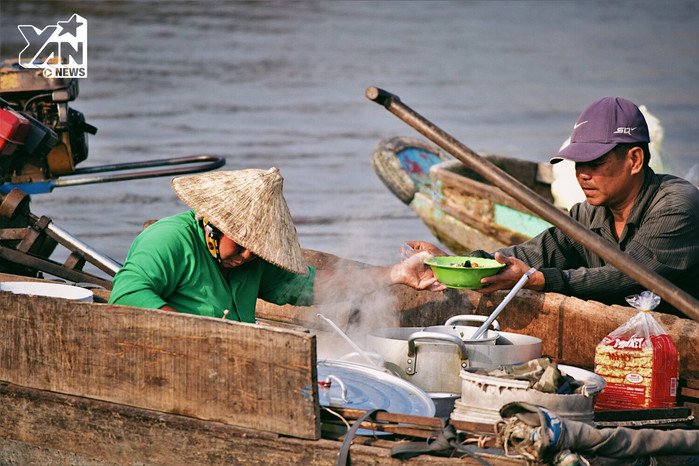 Đón Tết trên sông nước của người miền Tây khiến khách du lịch thích mê