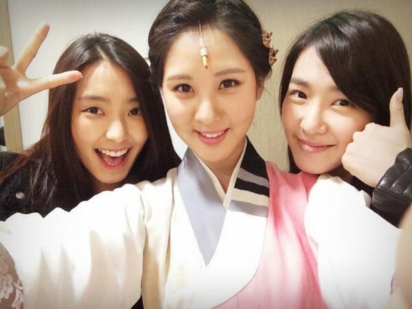 
Ba cô nàng Seo Hyun, Bora và Tiffany đều xinh đẹp đều đúng không nào?