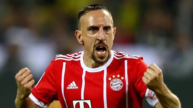 
Dù sắp bước sang tuổi 35 nhưng Franck Ribery vẫn là một trong những trụ cột khó có thể thay thế trong màu áo Bayern Munich. Mức lương 13,9 triệu euro/năm hoàn toàn xứng đáng với đẳng cấp của Ribery.