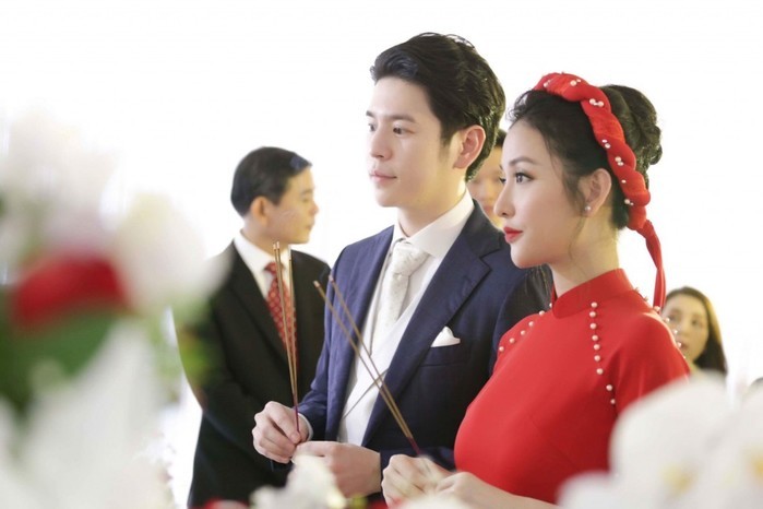 Sau lễ đính hôn, Mai Hồ cùng chồng 