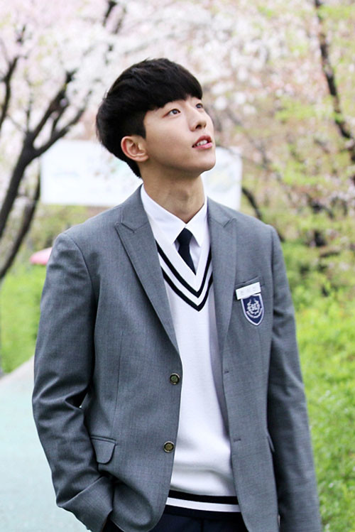 
School 2015 giúp Nam Joo Hyuk thắng giải diễn viên mới xuất sắc nhất.