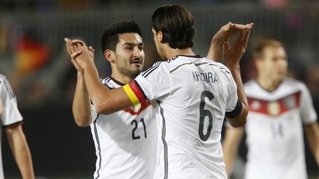 
Liệu ai sẽ có được vị trí chính thức nơi hàng tiền vệ của đội tuyển Đức?