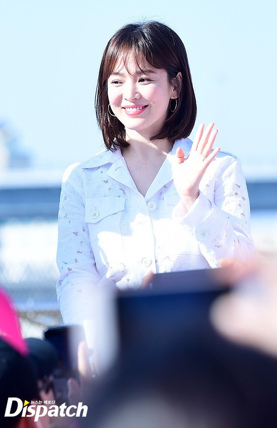 
Song Hye Kyo rạng rỡ tại sự kiện hôm 25/3.