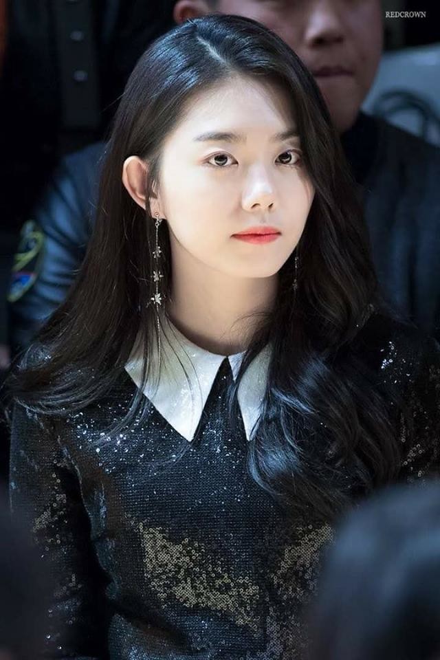 
Nhan sắc ngày càng xinh đẹp khiến netizen Hàn ngỡ ngàng của Kim So Hye (cựu thành viên I.O.I).