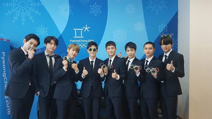 
EXO trong buổi họp báo Lễ bế mạc Olympic Pyeongchang 2018.