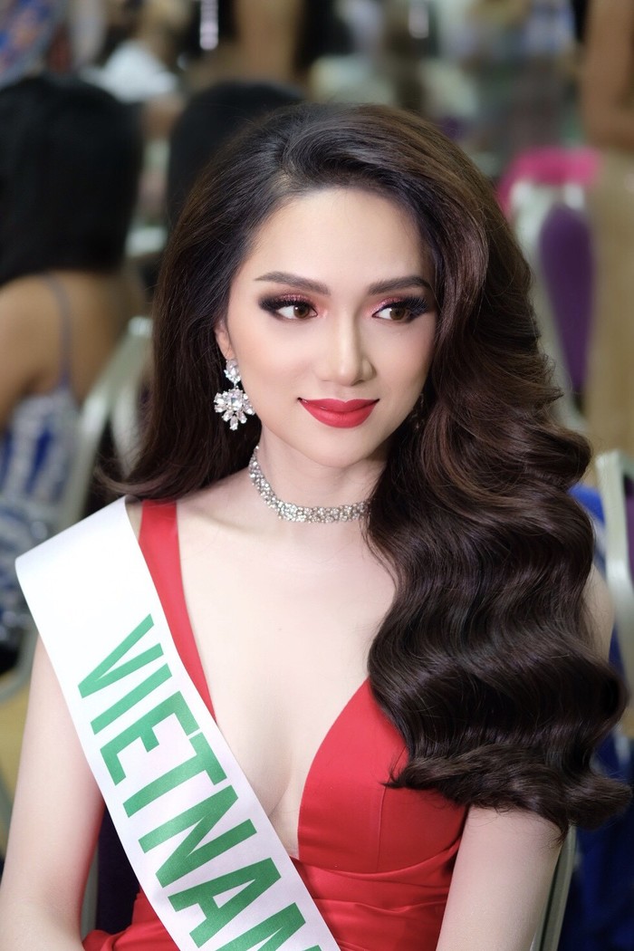 Hành trình đến với ngôi vị tân Hoa hậu Chuyển giới Quốc tế 2018 của Hương Giang Idol - Tin sao Viet - Tin tuc sao Viet - Scandal sao Viet - Tin tuc cua Sao - Tin cua Sao
