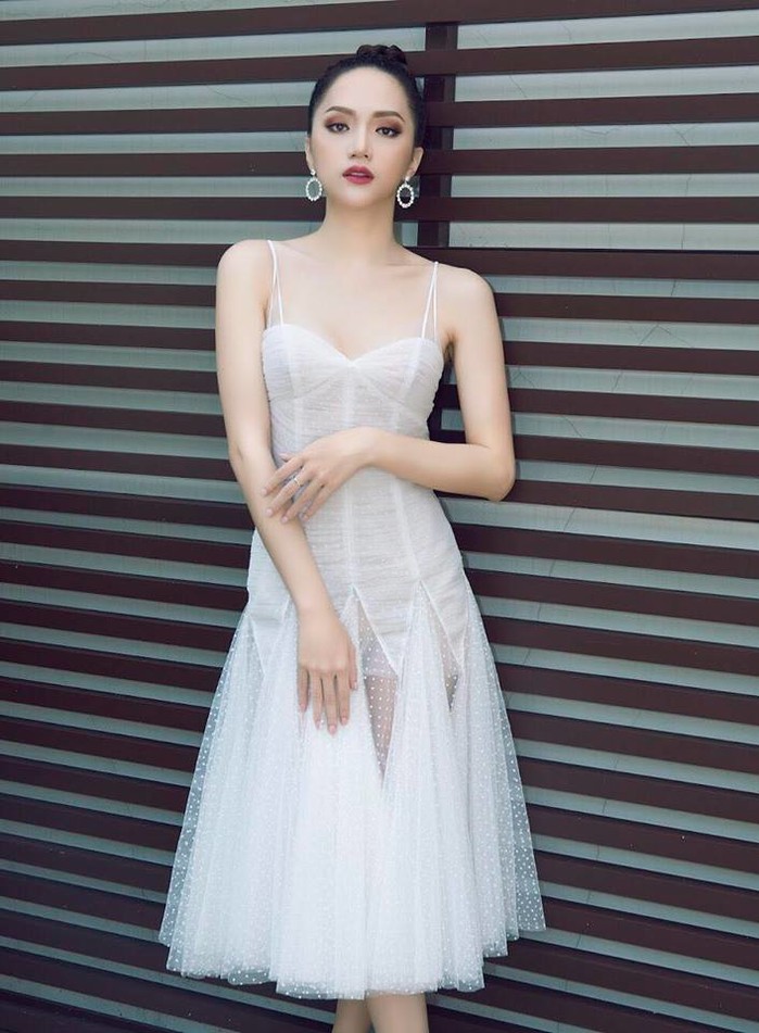 Không phải Hương Giang, đây mới là Hoa hậu Chuyển giới đầu tiên ở Việt Nam