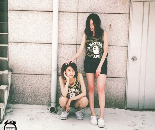 
Sooyoung và Yuri.