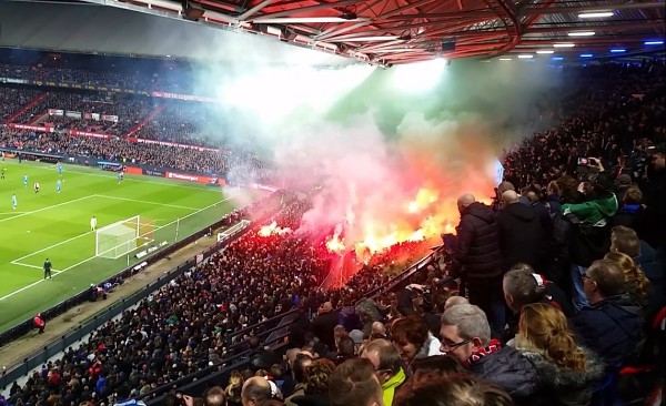 
Dù Feyenoord không phải là CLB thành công nhất Hà Lan nhưng các CĐV của họ vẫn luôn cuồng nhiệt một cách tuyệt vời.
