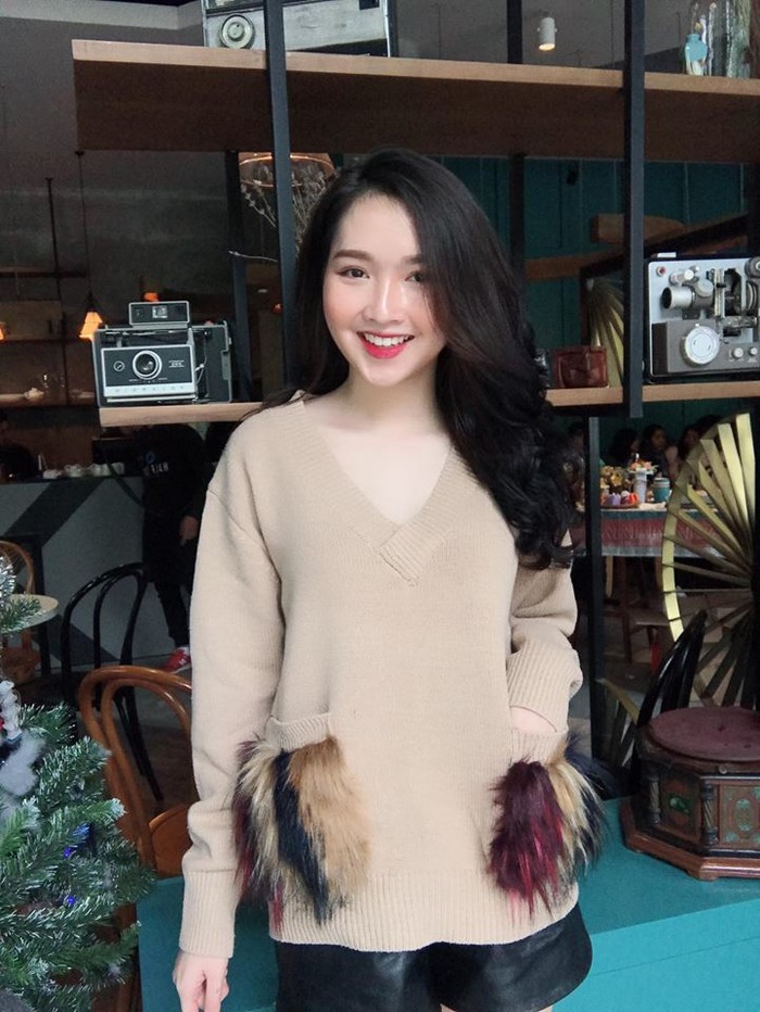 Nữ sinh Nghệ An đẹp hút mắt trong trang phục dân tộc H'Mông khiến dân mạng đua nhau 