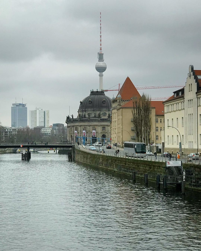 
Sông Spree khi chảy qua thành phố Berlin - Nguồn :@kipmann