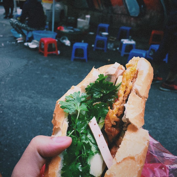 
Bánh mì truyền thống Việt Nam ngon không kém mà giá rất mềm (@sanmiy_)