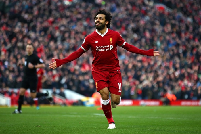 
Chúng ta không cần nói quá nhiều về sự xuất sắc của cầu thủ xuất sắc nhất năm do PFA bình chọn. Cầu thủ ghi bàn hàng đầu tại Premier League năm nay vẫn chưa cho thấy dấu hiệu dừng lại của anh. Vị trí thứ 3 của Liverpool ở thời điểm hiện tại có đóng góp rất lớn của Salah khi 31 bàn của tiền đạo người Ai Cập đã giúp Lữ đoàn đỏ tích lũy được 71 điểm số. Ngoài ra, Salah cũng trở thành cầu thủ thứ 3 trong lịch sử Ngoại hạng Anh tham gia trực tiếp vào hơn 40 bàn thắng trong một mùa giải và với 3 trận đấu còn lại thì anh đang sẵn sàng phá vỡ kỷ lục này.