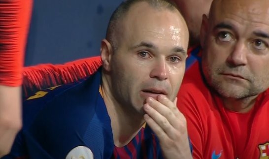 
Đội trưởng của Barca đã khóc khi nhiều khả năng đây sẽ trận chung kết cuối cùng anh thi đấu trong màu áo của Blaugrana.