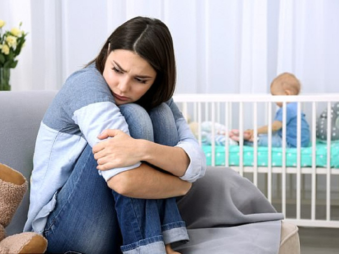 
Tình trạng mệt mỏi kéo dài gây nên chứng hay quên sau khi sinh của người mẹ.