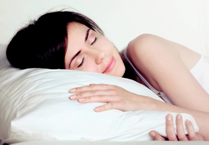 
Ngủ đúng giờ giúp tái tạo cơ thể, phục hồi năng lượng.