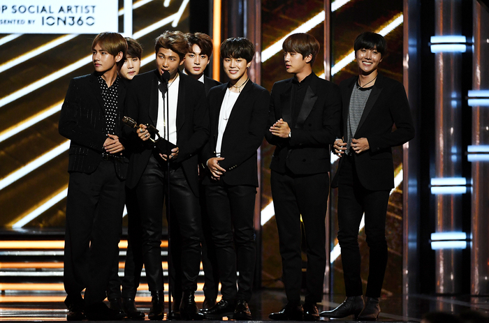 
Chiến thắng của BTS tại Billboard Music Awards tạo nên kỷ nguyên mới của Kpop.