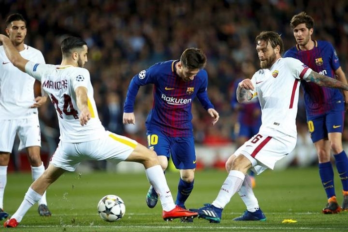 
Mặc dù không ghi bàn trong chiến thắng 4-1 của Barcelona trước Roma nhưng Messi vẫn được đánh giá là cầu thủ hay nhất trận. Với 7 lần đi bóng thành công, Messi đã mở ra 3 cơ hội ăn bàn rõ rệt cho các đồng đội. Hi vọng rằng tiền đạo người Argentina sẽ tiếp tục ghi bàn tại đấu trường C1 ở trận lượt về.