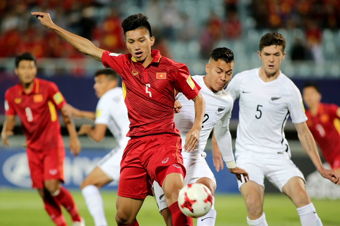 
Văn Hậu trong trận hoà lịch sử 0-0 giữa U20 Việt Nam với U20 New Zealand tại VCK U20 thế giới năm 2017.