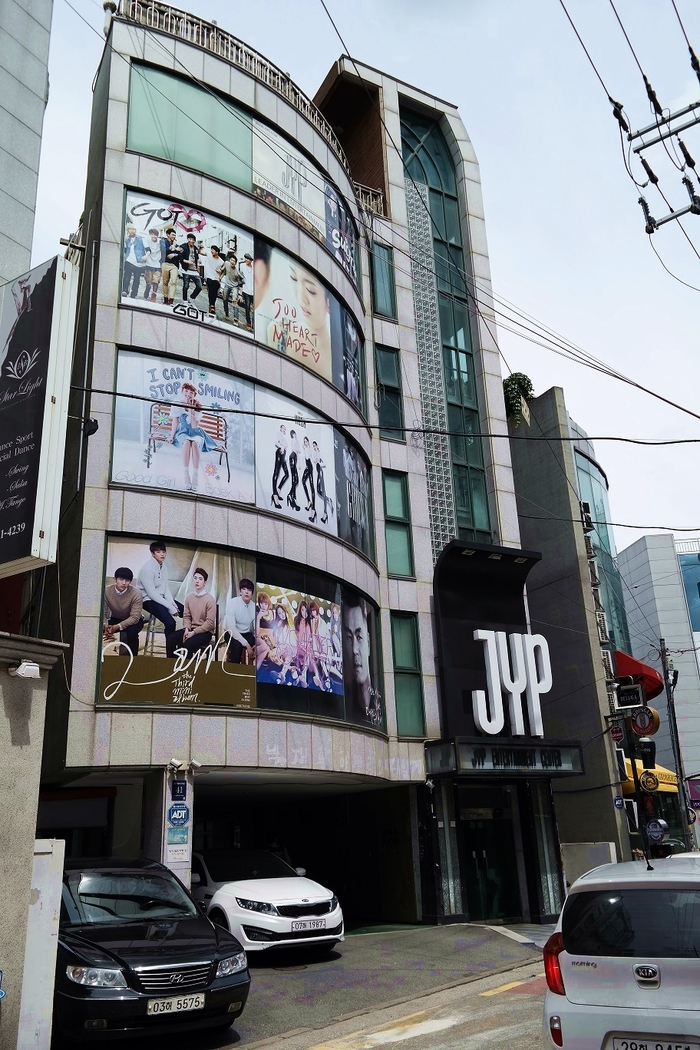 
Tổng hành dinh cực nổi bật của JYP Entertainment.