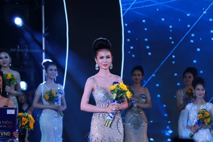 Người đẹp là đồng hương của Nam Em đăng quang Hoa hậu Biển Việt Nam toàn cầu 2018