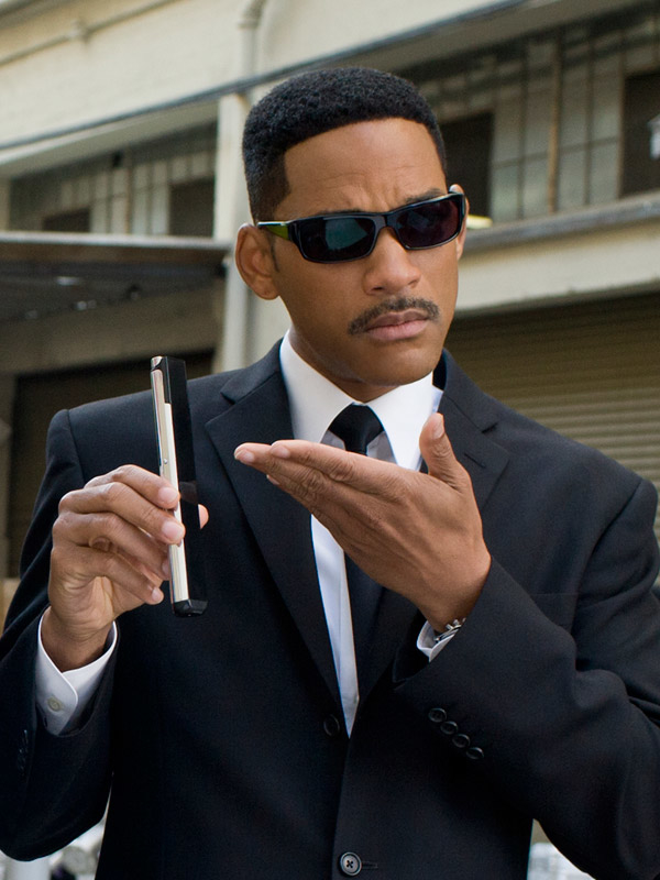 
2. Tập phim cuối cùng của series Men in Black là Men in Black 3 ra mắt vào năm 2012, cách đây đã 6 năm, nhưng nó vẫn đem về cho Will Smith 100 triệu đô (hơn 2.282 tỷ đồng).