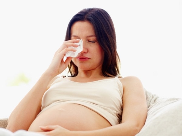 Phụ nữ khóc khi mang thai tác động tiêu cực đến con như thế nào?