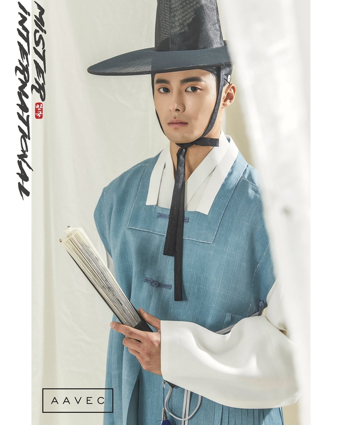 
Bộ trang phục dân tộc mang đậm dấu ấn Hàn Quốc mà Seung Hwan Lee đã mang đến cuộc thi.