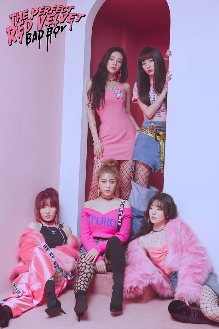 
The Perfect Red Velvet là cú lột xác đầy ngoạn mục của Red Velvet.