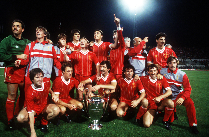 
Trong những năm 70,80 của thế kỷ trước, Liverpool đã thể hiện sức mạnh của mình khi vô địch nước Anh 3 lần liên tiếp từ năm 1981 tới năm 1984. Ngoài ra, sức mạnh ấy còn được bành trướng ở cả đấu trường Châu Âu. Đặc biệt ở mùa giải 1983/84, dưới sự dẫn dắt của HLV Joe Fagan, Liverpool đã lần thứ 15 lên ngôi vô địch nước Anh, vô địch lần thứ 4 liên tiếp League Cup và giành luôn danh hiệu Champions League danh giá khi đánh bại Roma trong trận chung kết. 