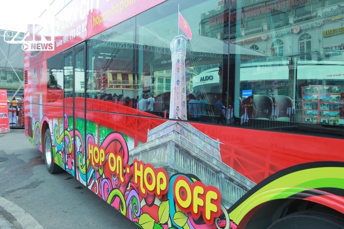 
Xe buýt 2 tầng sẽ đóng góp một phần quan trọng trong mục tiêu phát triển giao thông công cộng tại Hà Nội.​