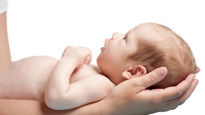 4 dấu hiệu bất thường ở thóp trẻ sơ sinh