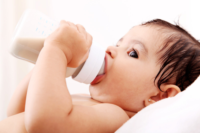 ''
Sữa bột là nguồn dinh dưỡng rất quan trọng giúp bé phát triển cả về thể chất lẫn trí tuệ.''