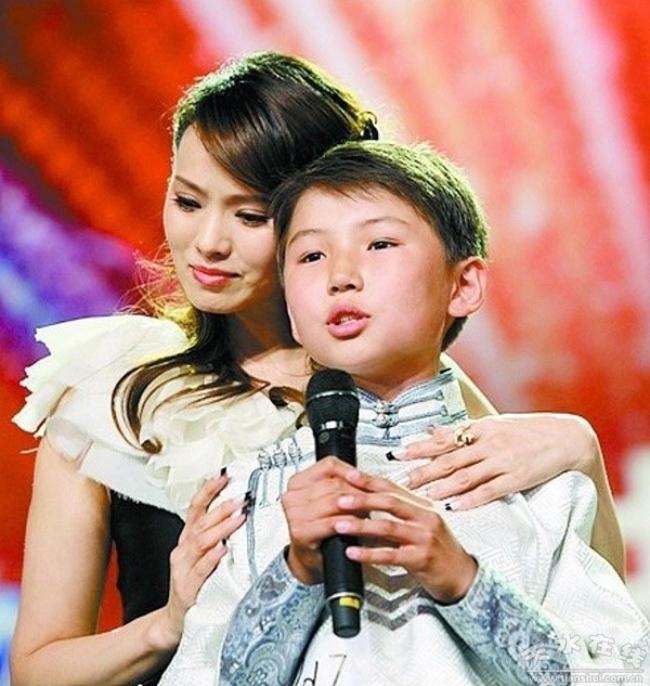 Yan - Hình ảnh đáng yêu của Uudam tại chương trình China’s Got Talent 7 năm trước.