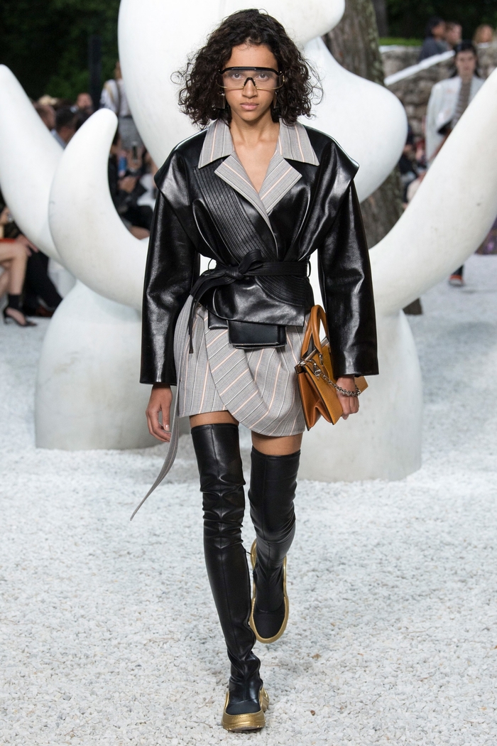 Louis Vuitton: Sự đấu tranh tư tưởng mãnh liệt, nổi loạn trong thời trang