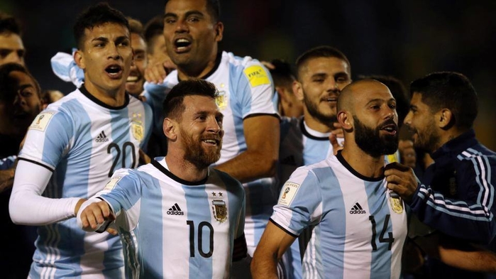
Slogan của đội tuyển Argentia vô cùng đơn giản, nó được dịch đơn giản là "Cùng nhau tạo nên giấc mơ".